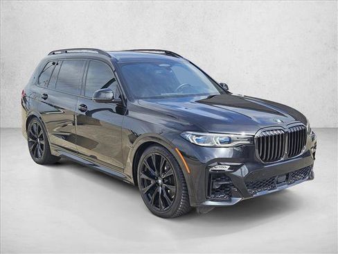 Used 2022 BMW X7 M50i AWD/4WD image 3
