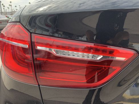 Used 2019 BMW X6 sDrive35i w/ M Sport Package image 43