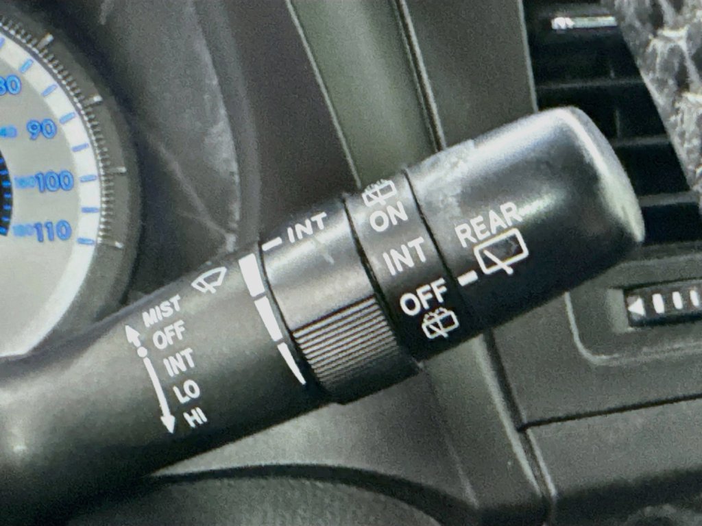 Used 2016 Toyota Sienna SE FWD image 14