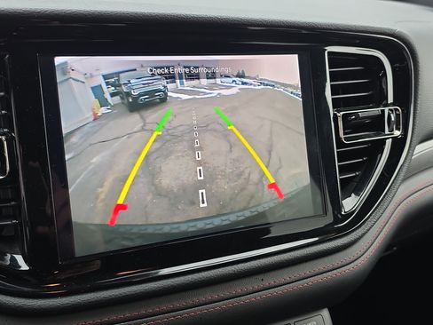 Used 2025 Dodge Durango GT image 35