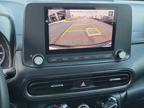 Used 2023 Hyundai Kona SEL image 12