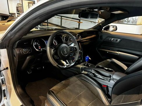 Used 2017 Ford Mustang Shelby GT350 image 10