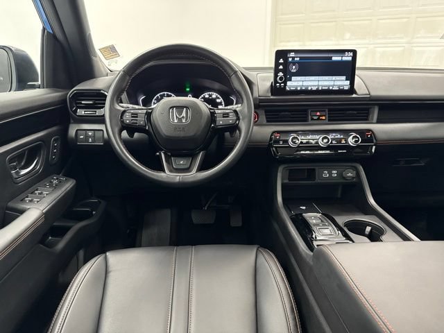 Used 2025 Honda Pilot TrailSport image 25