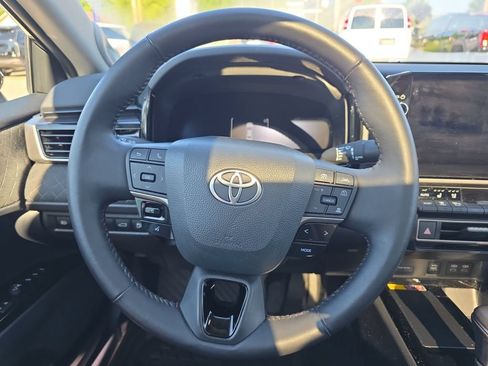 Used 2025 Toyota Camry XLE w/ Premium Package AWD/4WD image 14
