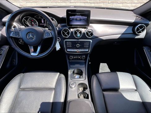 Used 2018 Mercedes-Benz GLA 250 4MATIC image 15