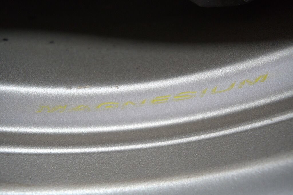 Used 2001 Chevrolet Corvette Convertible w/ Preferred Equipment Group2 RWD image 31