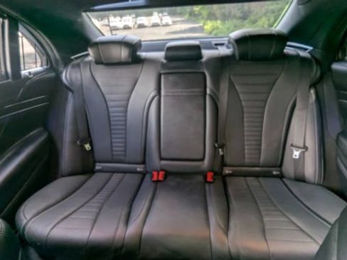 Used 2018 Mercedes-Benz S 560 Sedan image 27
