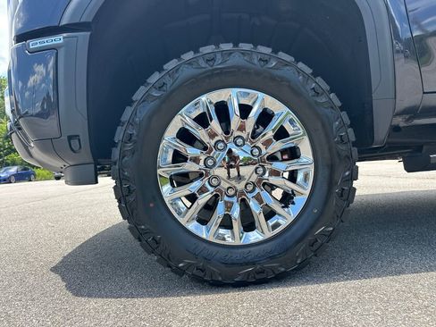 New 2026 GMC Sierra 2500 AT4 w/ AT4 Premium Plus Package AWD/4WD image 12