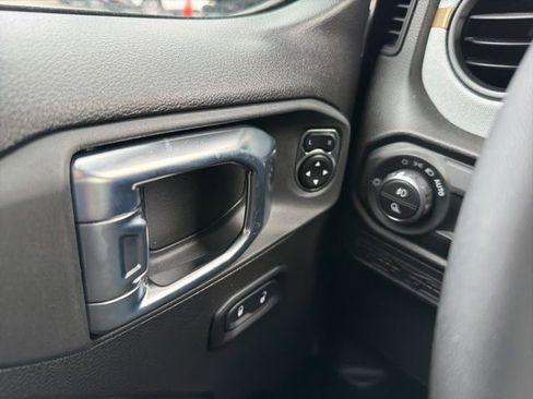 New 2026 Jeep Gladiator Sport image 24