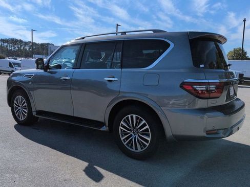 Used 2022 Nissan Armada SL image 6