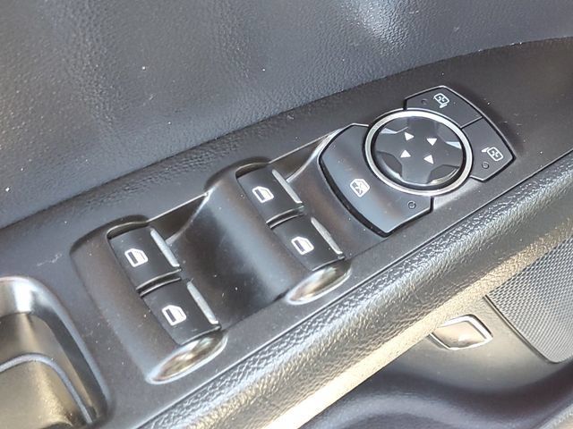 Used 2017 Ford Fusion Energi SE FWD image 24