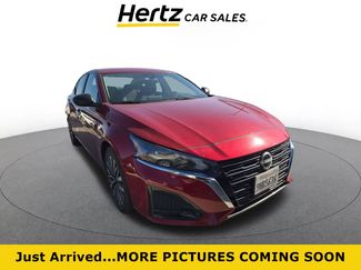 Used 2025 Nissan Altima 2.5 SV video 1