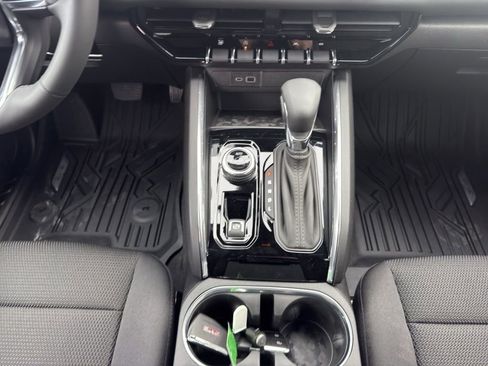 New 2026 GMC Canyon Elevation w/ Convenience Package image 14