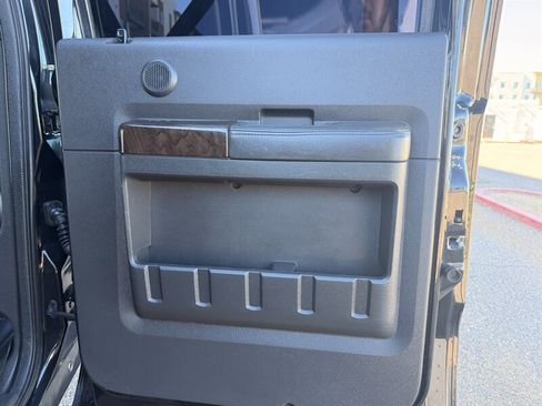 Used 2015 Ford F250 Platinum w/ FX4 Off-Road Package image 26