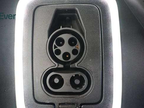 Used 2024 Rivian R1S Adventure AWD/4WD image 10