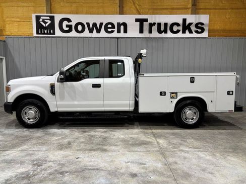 Used 2020 Ford F250 XL w/ Power Equipment Group RWD image 2