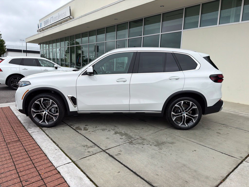 Used 2026 BMW X5 sDrive40i w/ Climate Comfort Package RWD image 3