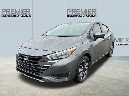 New 2025 Nissan Kicks SR image 1