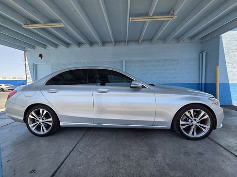 Used 2017 Mercedes-Benz C 300 Sedan image 2