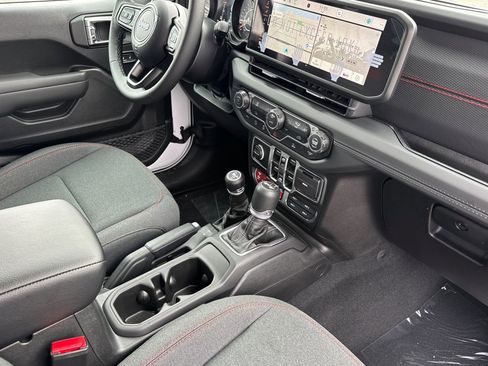 New 2026 Jeep Wrangler Unlimited Rubicon image 14