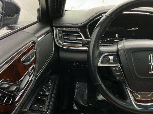 Used 2017 Lincoln Continental Reserve w/ Climate Package AWD/4WD image 31