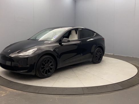 Used 2020 Tesla Model Y Long Range AWD/4WD image 9