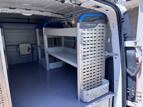 Used 2014 Ford Transit Connect XL FWD image 23