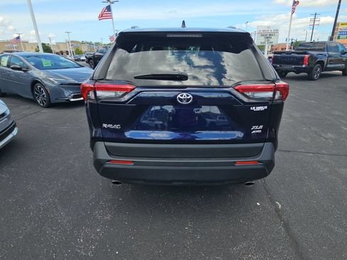 Used 2025 Toyota RAV4 XLE AWD/4WD image 4