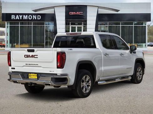 Used 2021 GMC Sierra 1500 SLT w/ X31 Off-Road Package AWD/4WD image 4