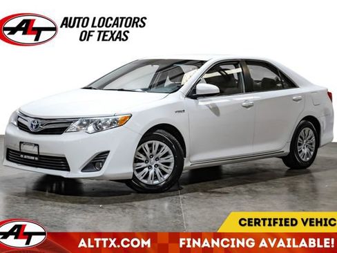 Used 2012 Toyota Camry LE FWD image 1
