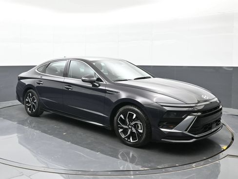 Used 2024 Hyundai Sonata SEL FWD image 6