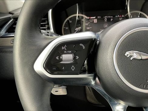 Used 2023 Jaguar F-PACE S AWD/4WD image 13