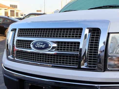 Used 2011 Ford F150 Lariat w/ Lariat Plus Pkg image 2