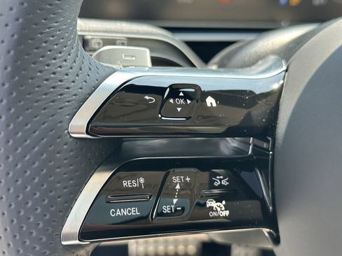 New 2026 Mercedes-Benz GLS 450 4MATIC image 28
