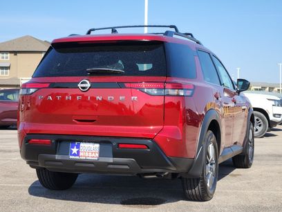 New 2026 Nissan Pathfinder SV