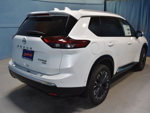 New 2026 Nissan Rogue Platinum w/ Tech Package image 23
