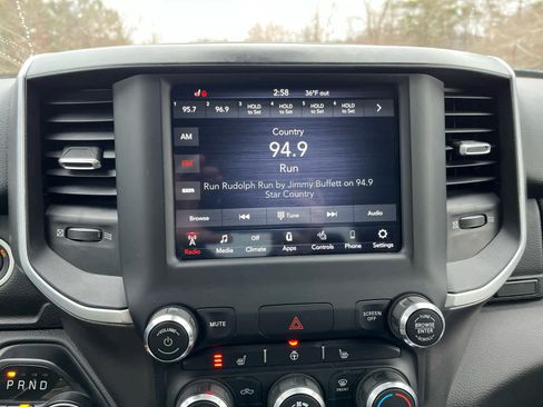 Used 2021 RAM 1500 Big Horn image 16