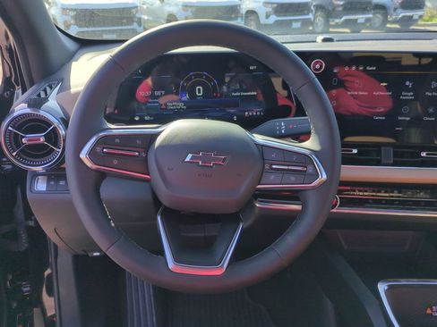 New 2026 Chevrolet Equinox ACTIV image 11