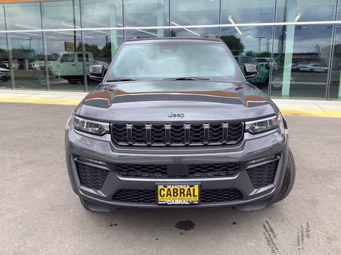 New 2026 Jeep Grand Cherokee Limited image 4