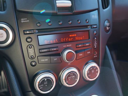 Used 2010 Nissan 370Z Touring w/ Sport Pkg image 35