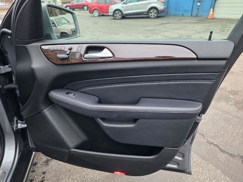 Used 2012 Mercedes-Benz ML 350 BlueTEC 4MATIC image 32