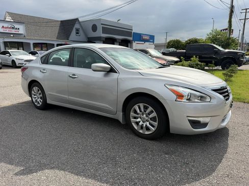 Used 2015 Nissan Altima 2.5 S w/ Power Driver Seat Package FWD image 7