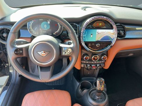 Certified 2023 MINI Cooper 2-Door Hardtop w/ Signature Upholstery Package image 28