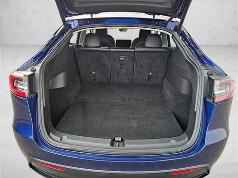 Used 2022 Tesla Model Y Performance AWD/4WD image 10