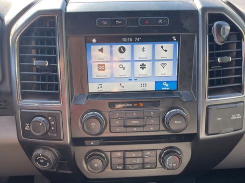 Used 2017 Ford F150 XLT w/ Equipment Group 302A Luxury image 9