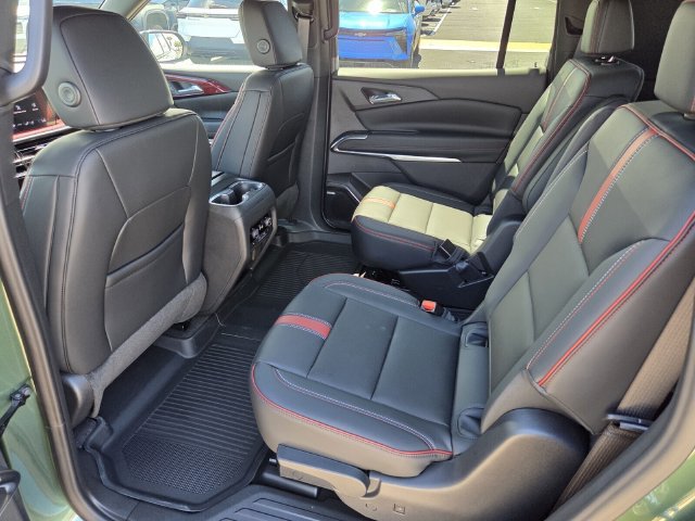 New 2027 Chevrolet Traverse RS w/ LPO, Floor Liner Package FWD image 7