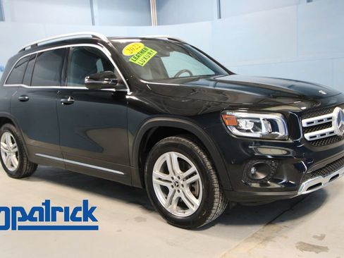 Used 2022 Mercedes-Benz GLB 250 4MATIC image 1