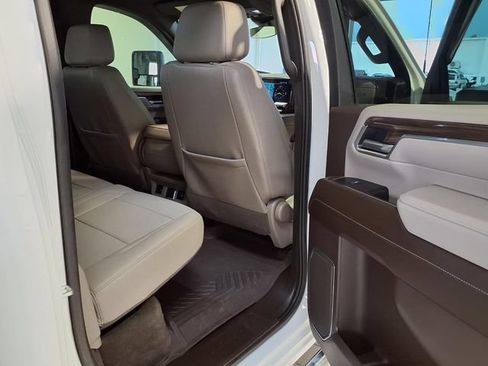 Used 2025 Chevrolet Silverado 2500 LT AWD/4WD image 29