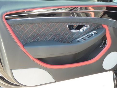 Used 2022 Bentley Continental GT Speed image 29