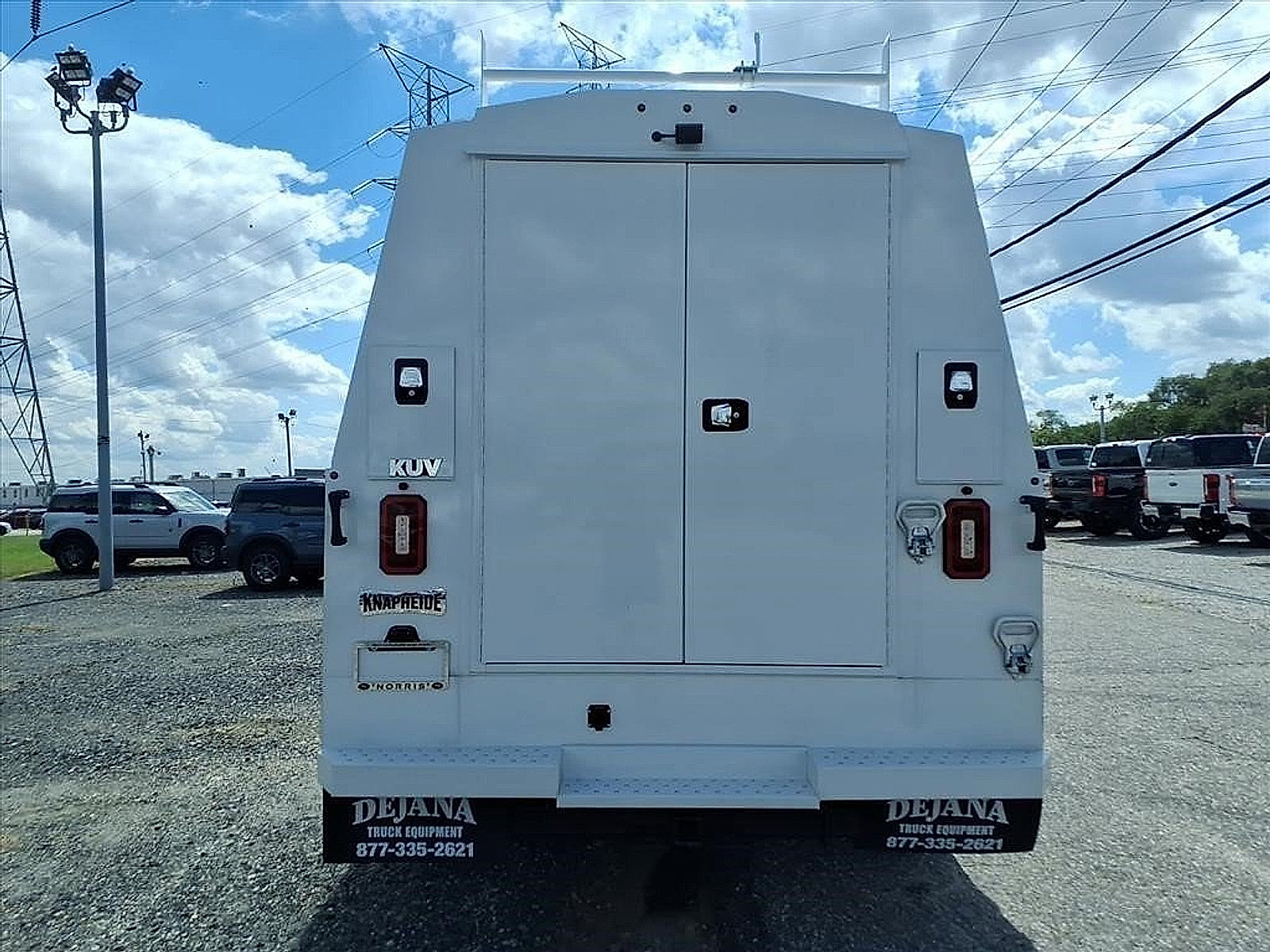 New 2024 Ford F550 4x4 Regular Cab Super Duty image 7